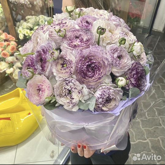 Букет из ранункулюса