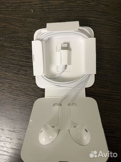Наушники earpods