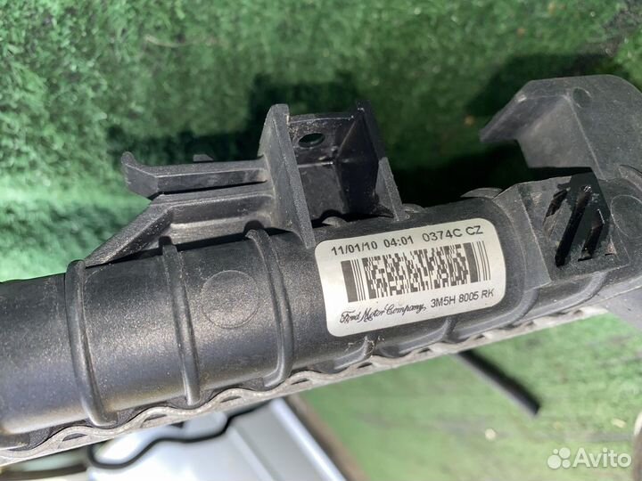 Радиатор охлаждения Volvo V50 S40 MW MS MS68 3M5H8