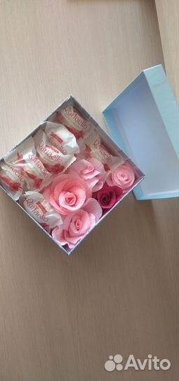 Изготовление цветов с конфетами