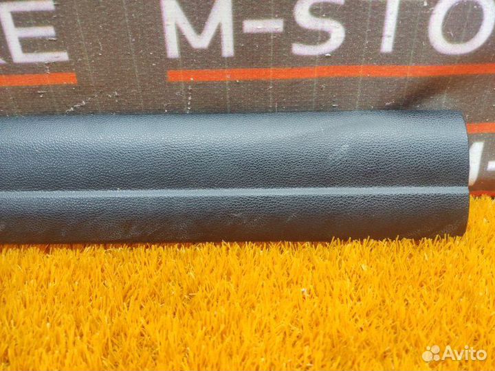 Накладка на порог салона передняя левая Bmw