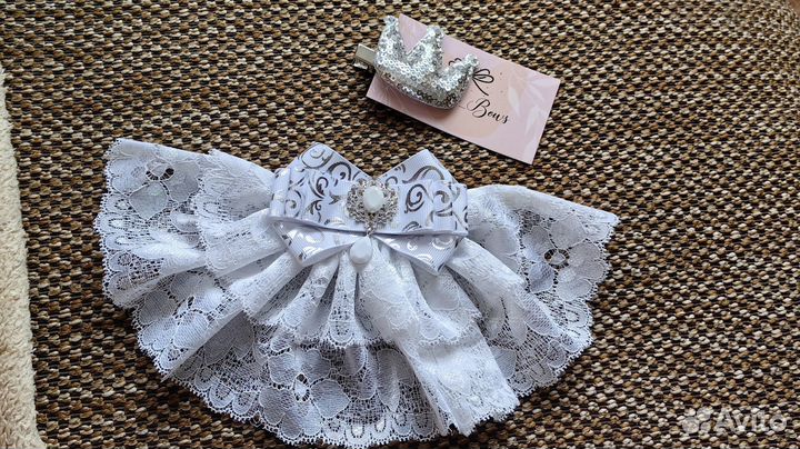 Брошь-жабо в подарочной коробке