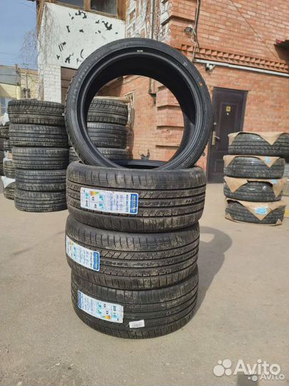 Maxtrek Maximus M1 245/35 R19