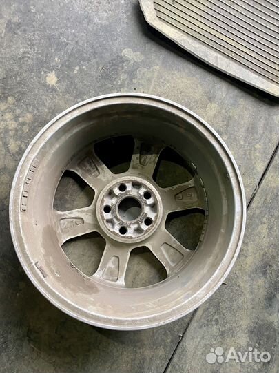 Продам диски R17 5x114.3 (оригенал)