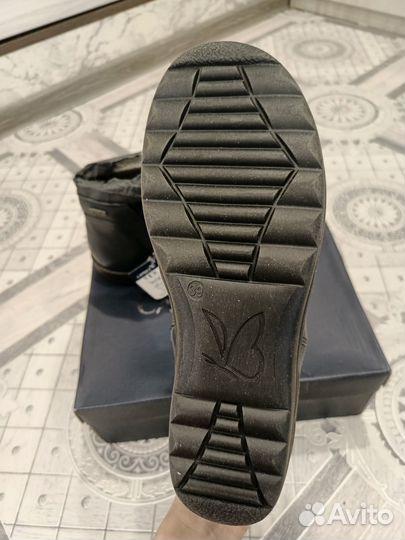 Ботинки женские