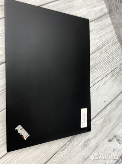 Ультрабук как новый Lenovo x390\i5-8250u\8+256