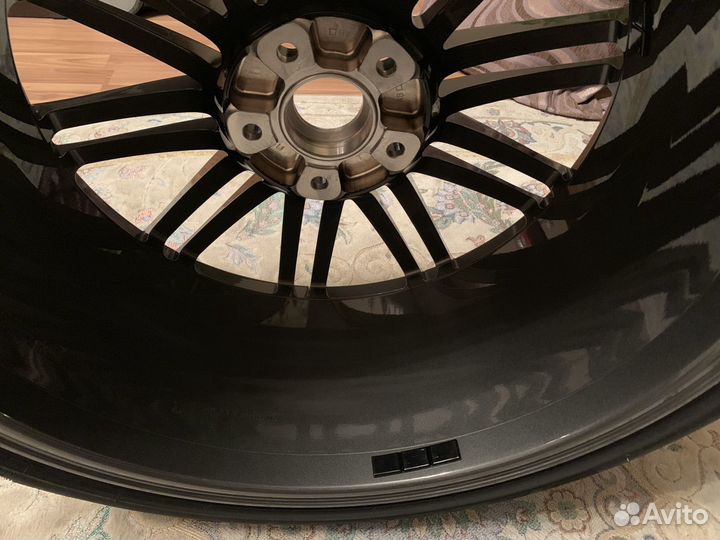 Колеса в сборе R21 на Порше панамера 971