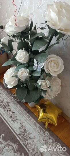 Розы из изолона