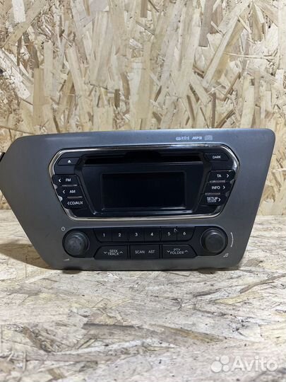 Магнитола штатная Kia rio 3
