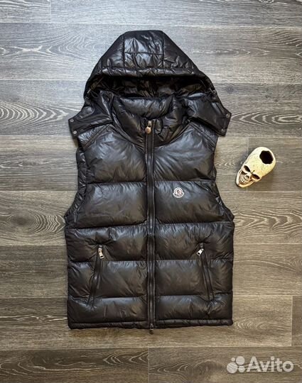 Жилетка Moncler