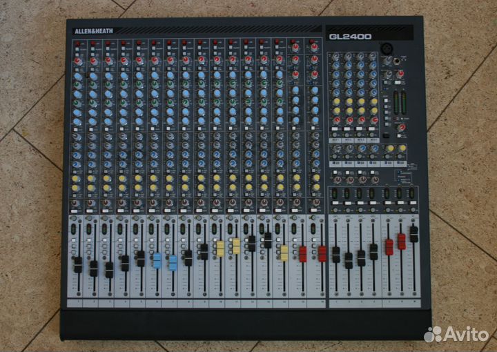 Микшерный пульт Allen Heath GL2400-16