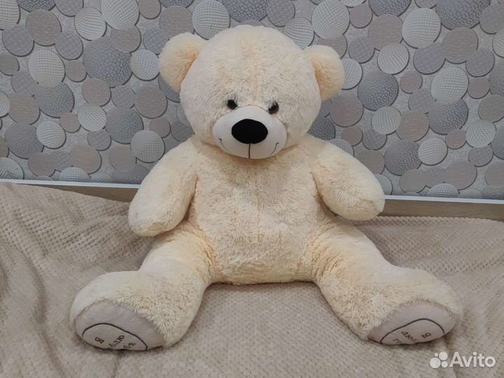 Плюшевый медведь
