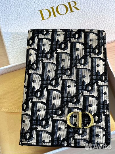 Обложка на паспорт Dior