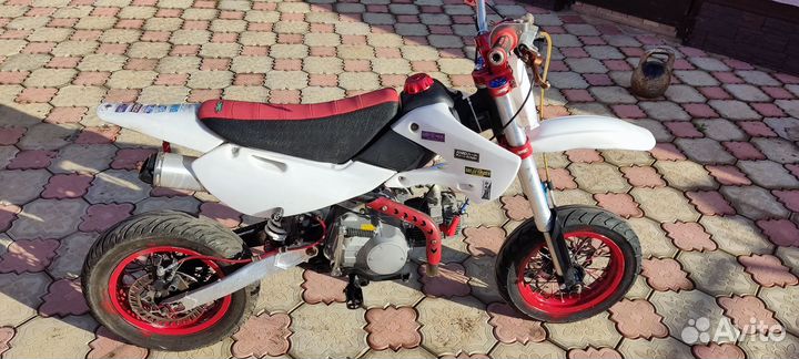 JMC 125 (140)