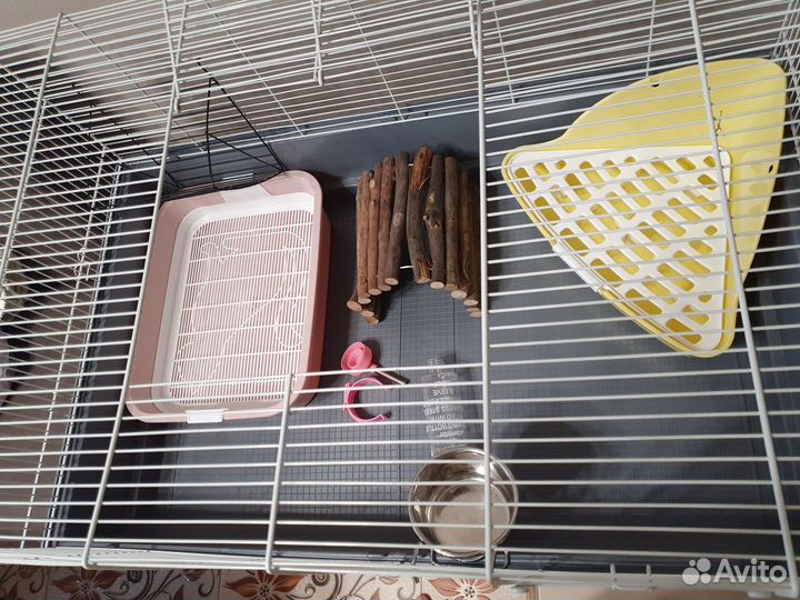 Большая клетка с наполнением