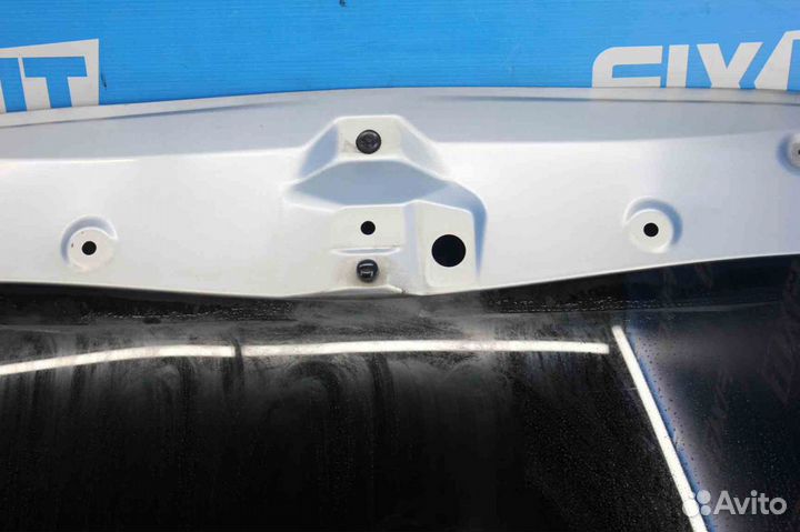 Крышка багажника Toyota Harrier (Тойота Харриер) M