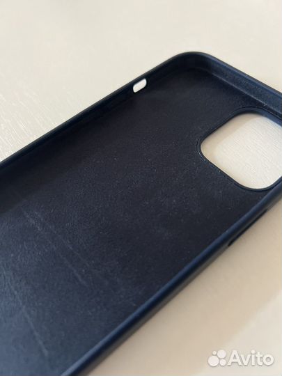 Чехлы на iPhone