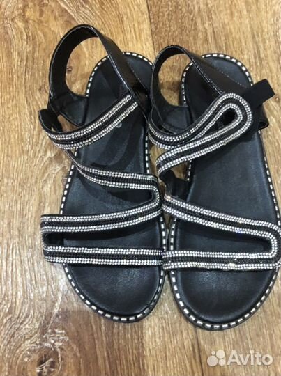 Босоножки для девочки