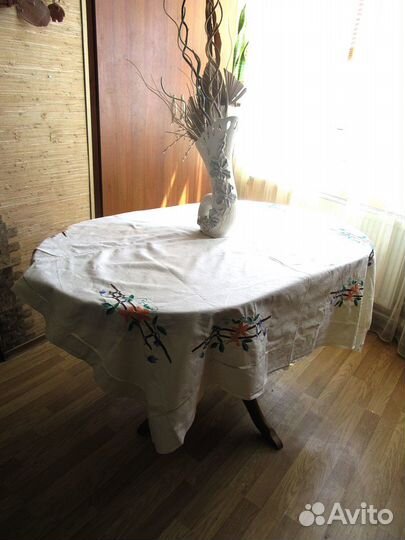 Скатерть с вышивкой льняная СССР