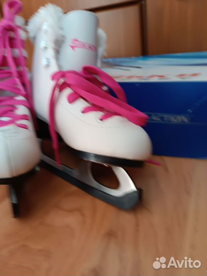 Коньки фигурные