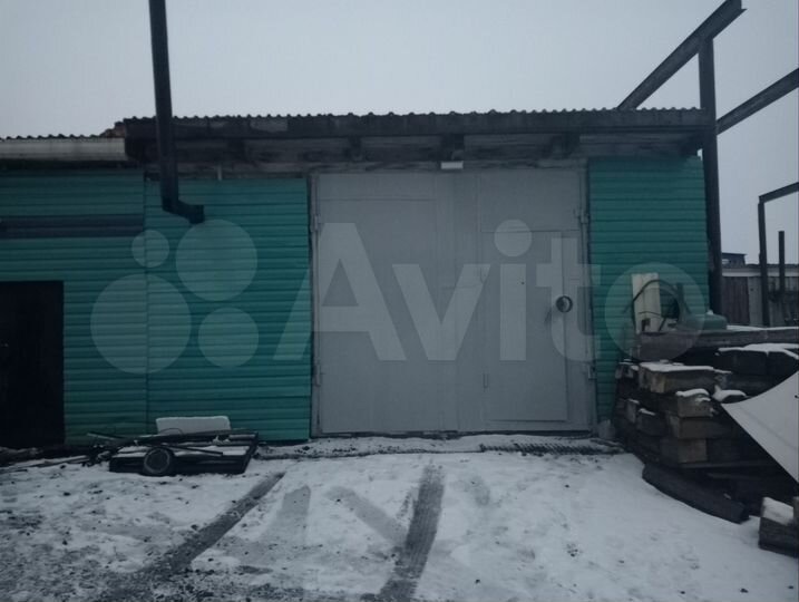 Гараж, > 30 м²
