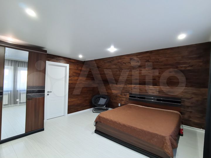 Дом 141 м² на участке 8,2 сот.