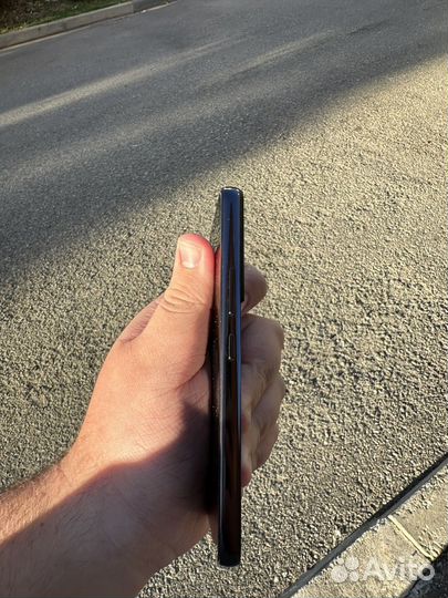 Samsung Galaxy S22, 8/256 ГБ