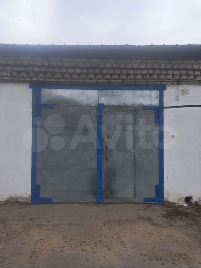 Гараж, > 30 м²