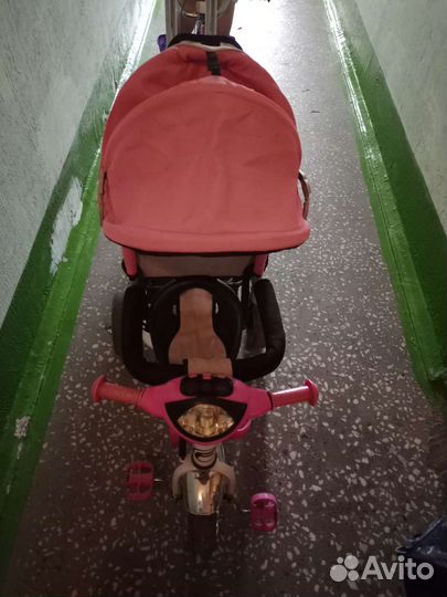 Детский велосипед с ручкой