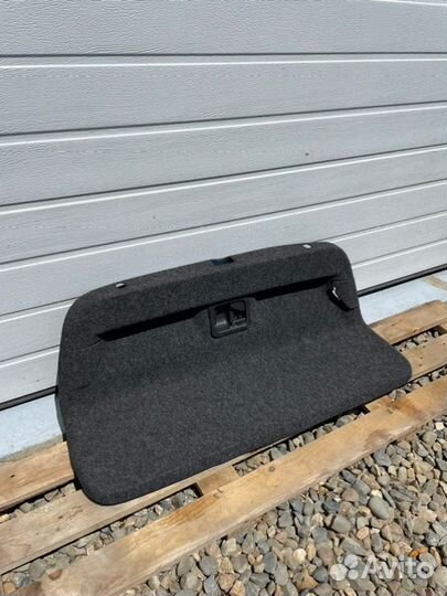 Обшивка крышки багажника Volkswagen Jetta 5 1.9TDI