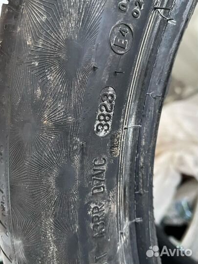 Continental ContiPremiumContact 6 275/40 R22 и 315/35 R22