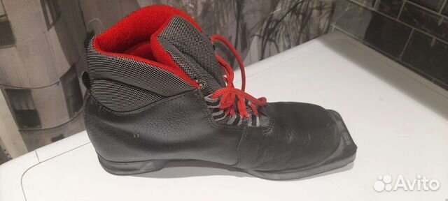 Ботинки лыжные