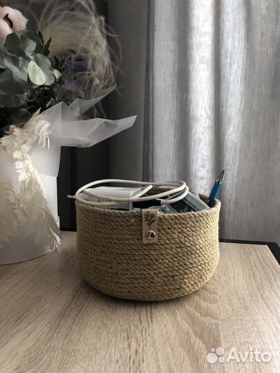 Корзинка для хранения из джута
