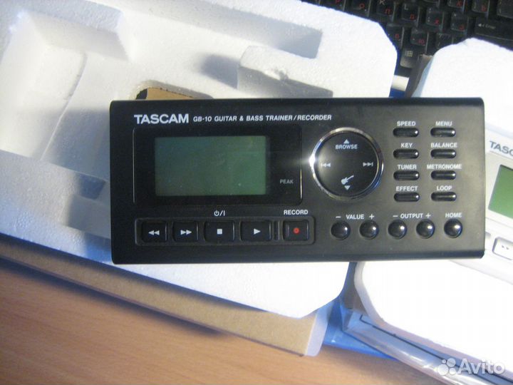 Гитарный репетитор/рекордер Tascam GB-10