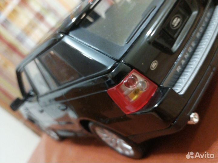 1:18 Range Rover