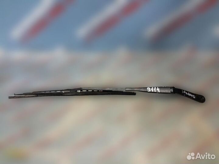 Поводок стеклоочистителя передний правый Renault S