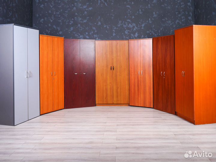 Офисный шкаф