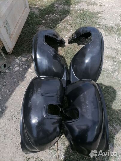 Подкрылки на renault logan 1