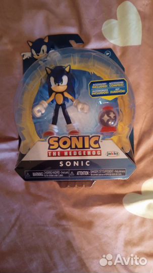 Фигурка Соник с непобедимым предметом