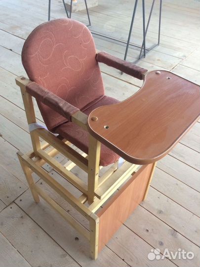 Стульчик для кормления