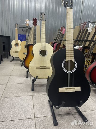 Акустическая гитара новая