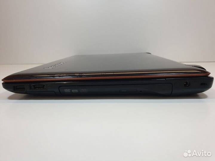 Lenovo Y560 (по зап.частям, разбор, отправка)