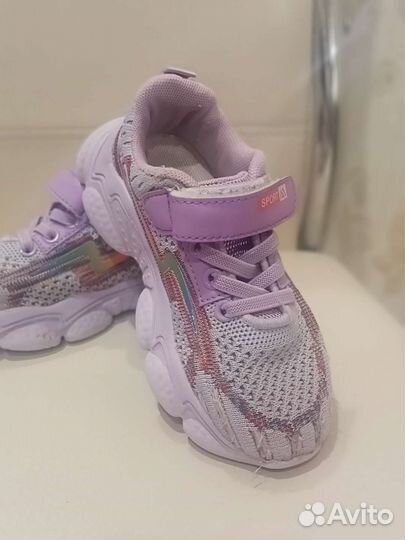 Кроссовки детские