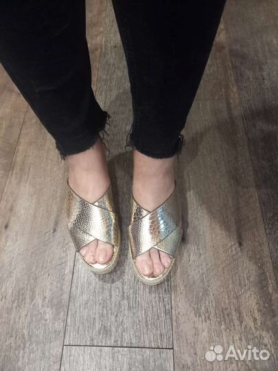 Сабо River Island