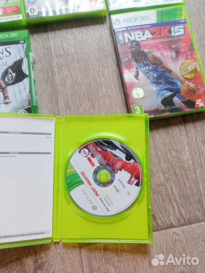 Консоль Xbox 360+8 игр(дисками) в комплекте