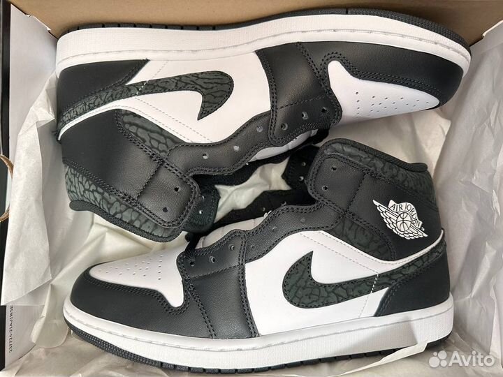 Nike Air Jordan 1 mid Panda (11/12US)