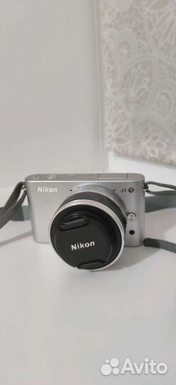 Компактный фотоаппарат Nikon j1