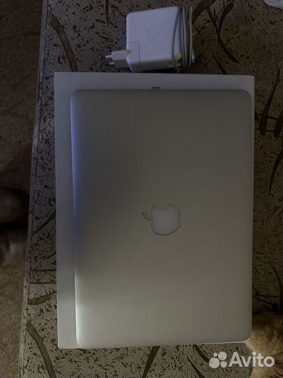 Apple macbook pro 13