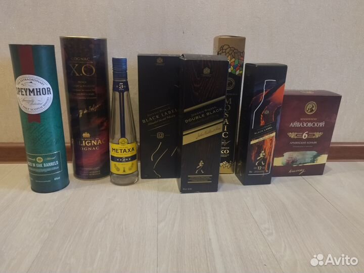 Бутылки с коробками