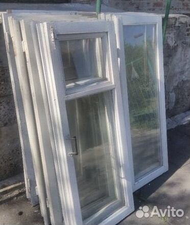 Деревянные окна с рамой